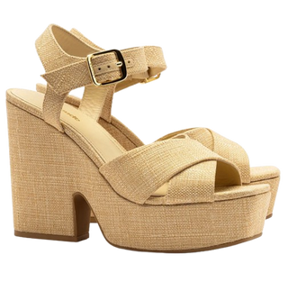 Beige platform sandal with a buckle 