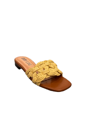 Tessa Sandal, Natural