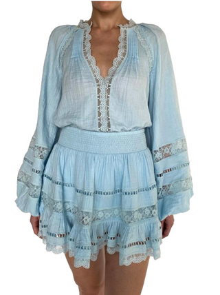 Dove Braiding Detail Top