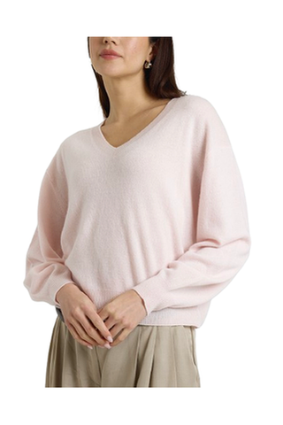 Matilda VNeck, Quartz