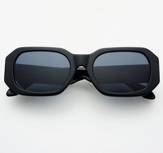 Onyx, Black